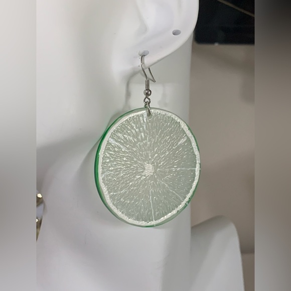 Large lime earrings. - Picture 1 of 4